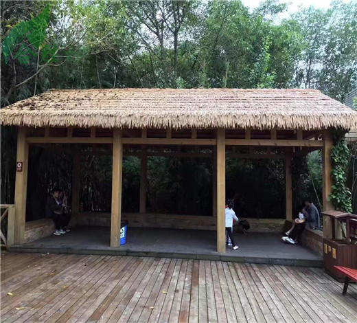 防腐木長廊